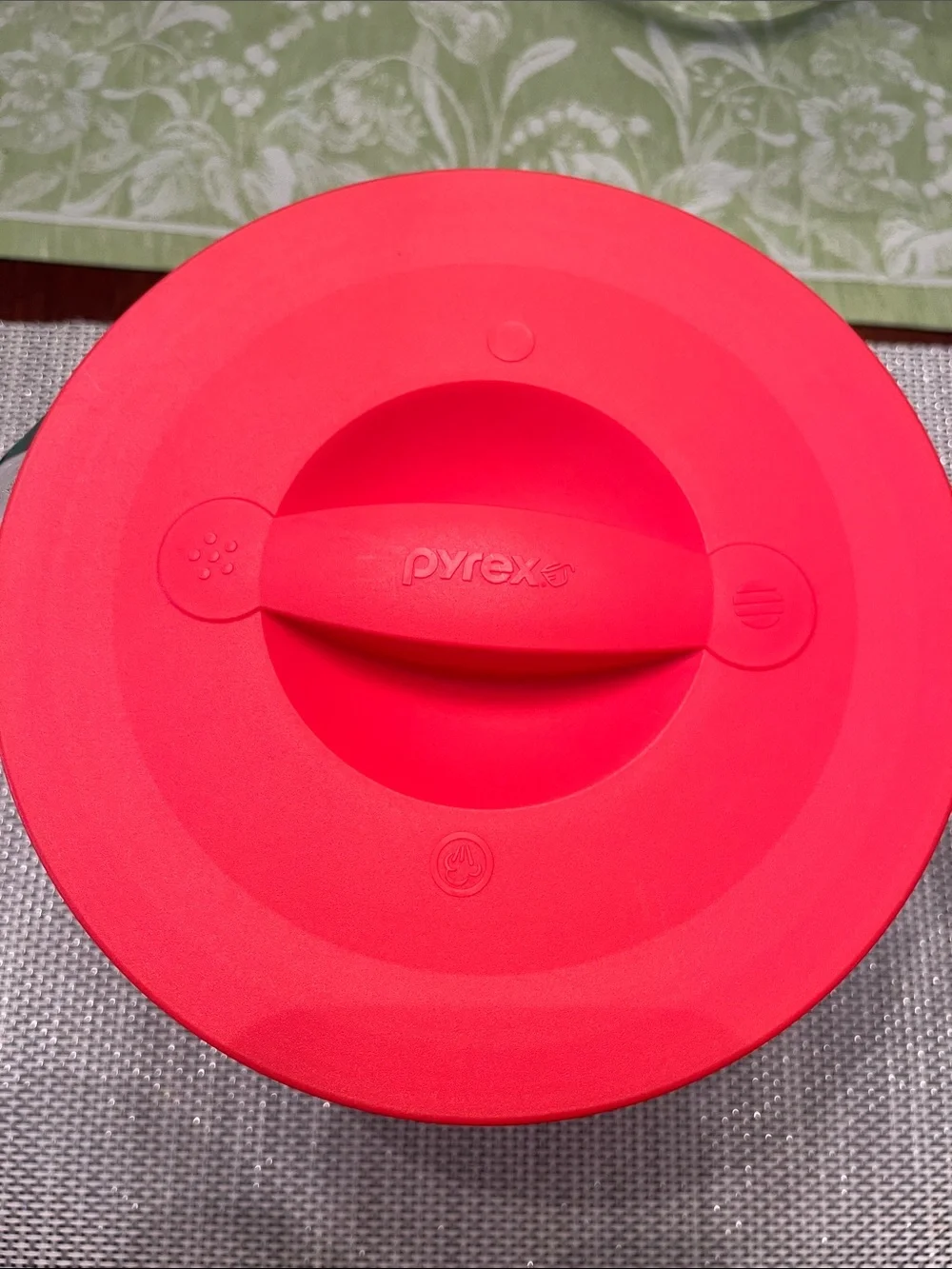 Pyrex Clear Glass Measuring Bowl with Red Lid and Red Markings